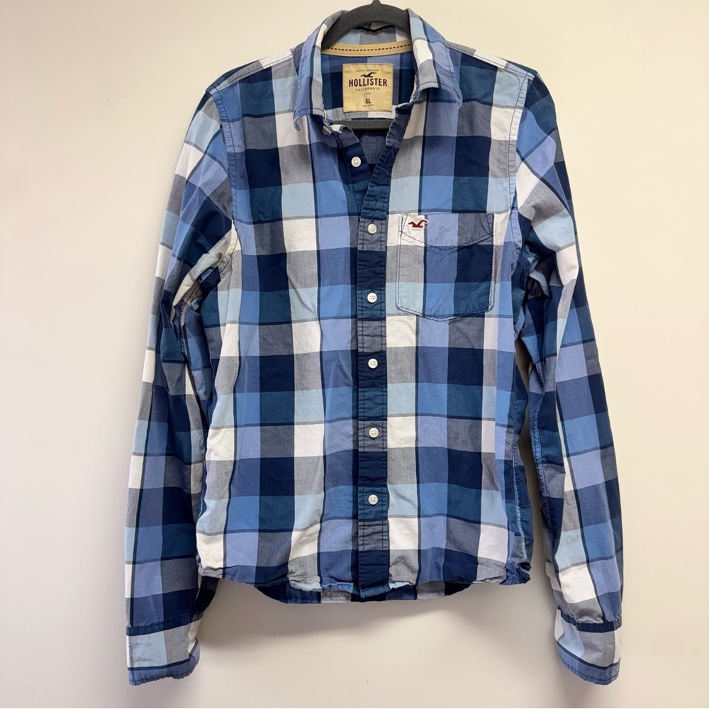Hollister Men's Checkered Blue Shirt EUC Size XL